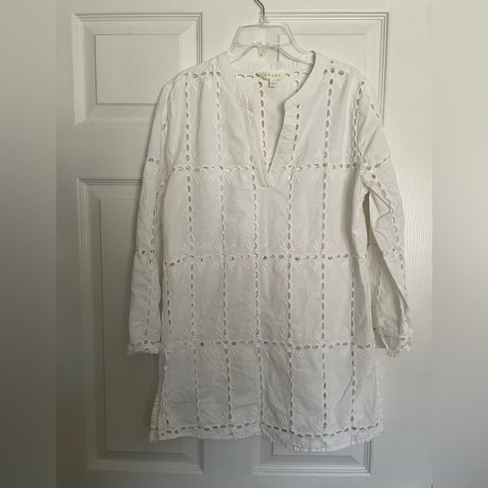 Adiva Elegant White Eyelet Blouse size small